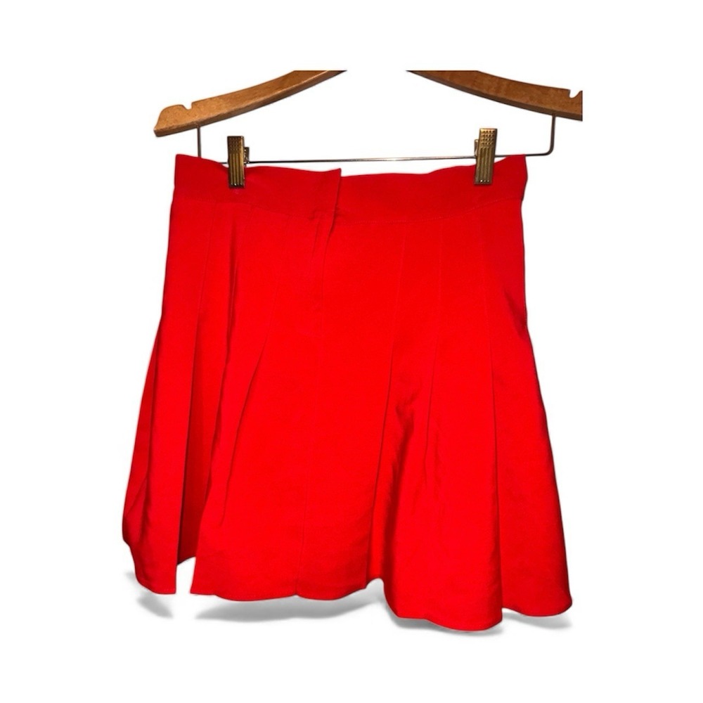 Boohoo Skirt Womens Size 6 Red Pleated